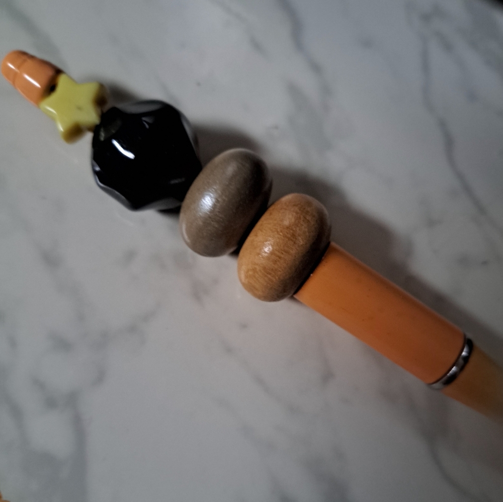 🌼3 For $15 items.Wooden Beaded Pen.